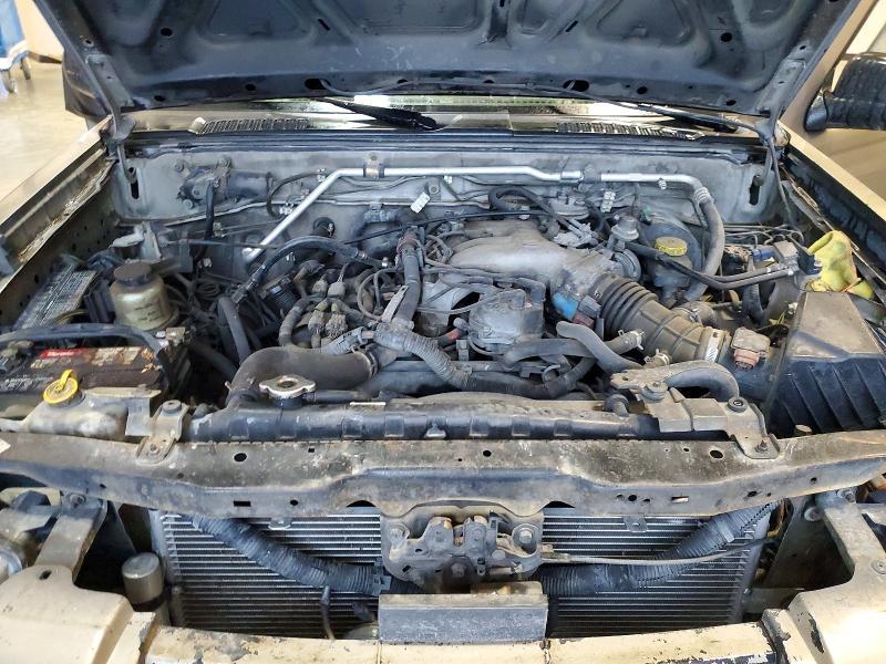 2003 Nissan Frontier XE-V6