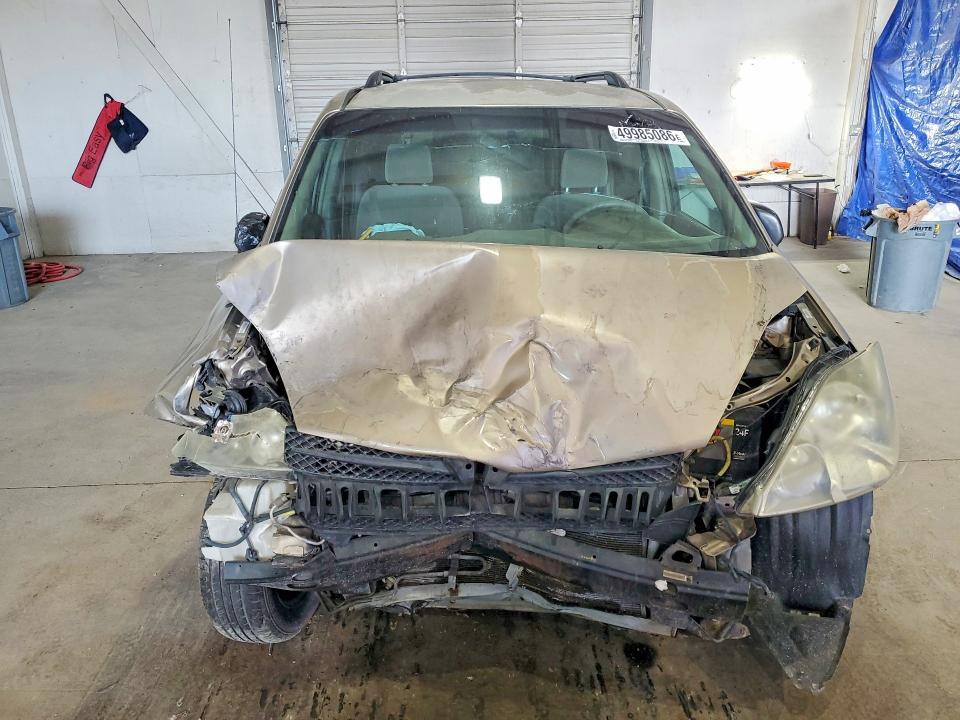 2004 Toyota Siena