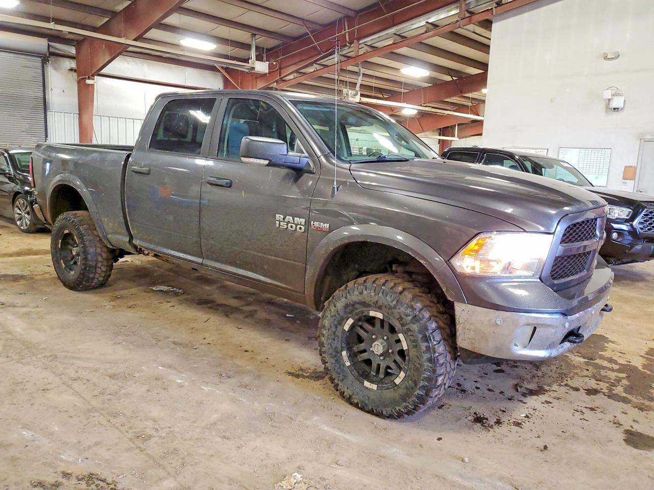 2014 Dodge RAM 1500 SLT