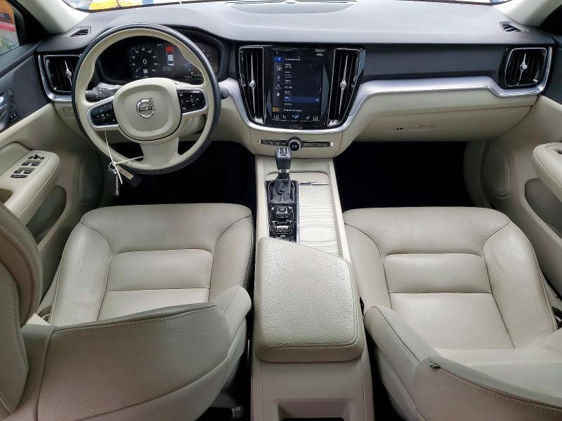 2020 Volvo S60 T5 Momentum