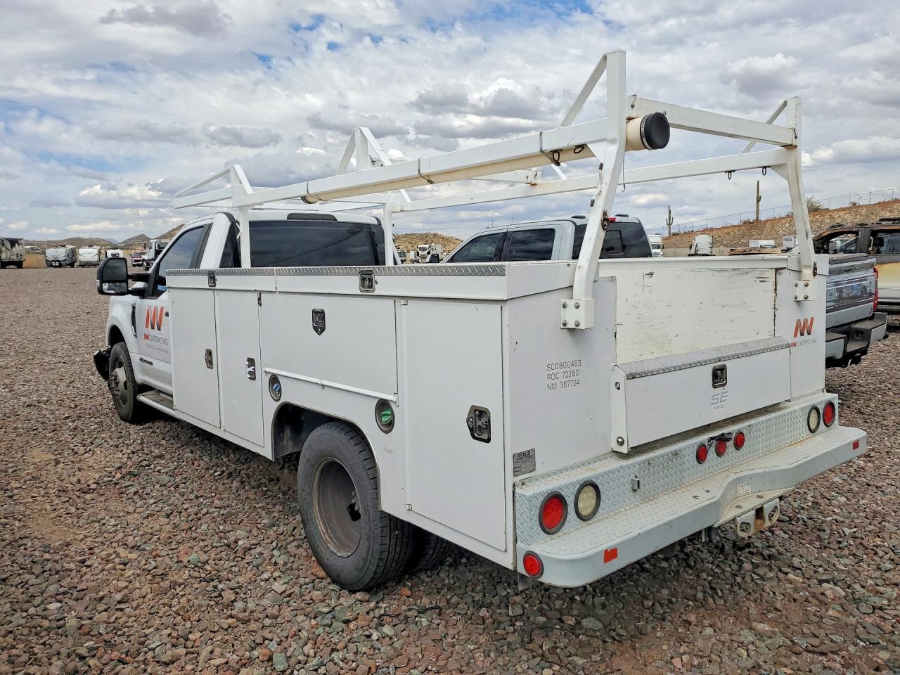 2017 Ford F350 Super Duty Utility / Service Truck