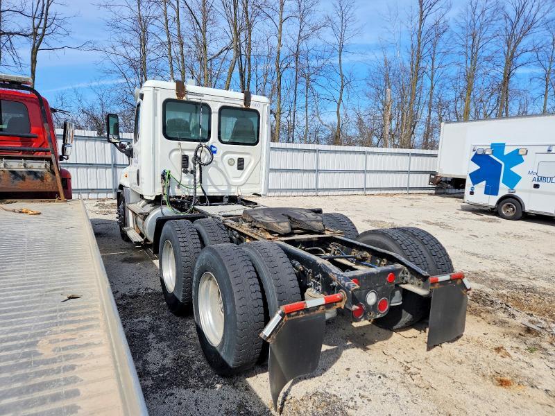 2015 Freigliner Cascadia 125