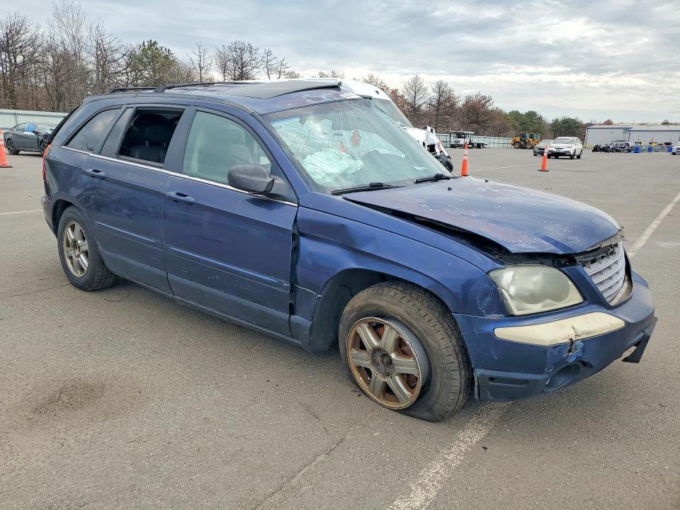 2005 Chrysler Pacifica Touring