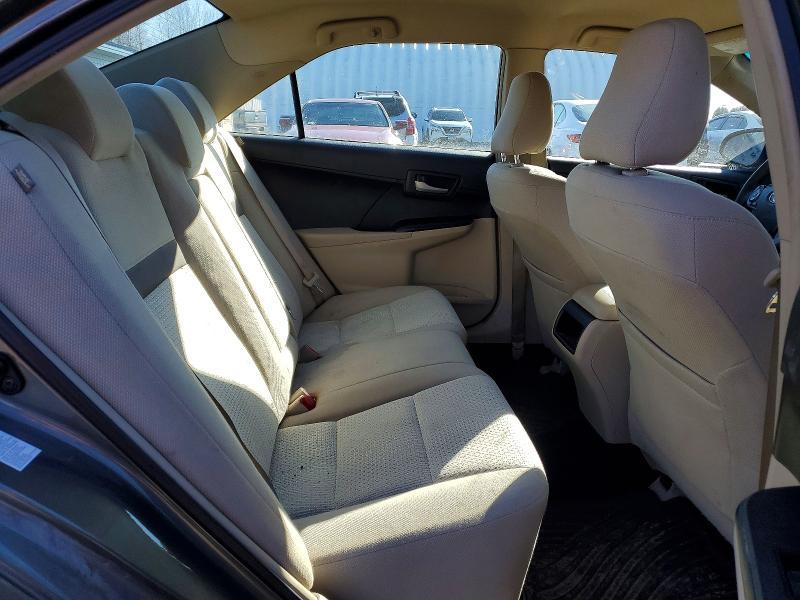 2014 Toyota Camry le