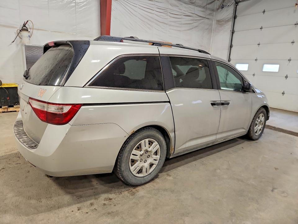 2013 Honda Odyssey lx