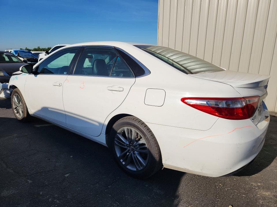 2016 Toyota Camry se