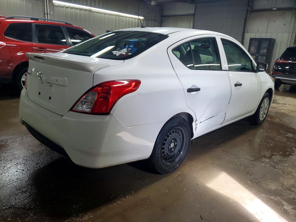 2018 Nissan Versa s Plus