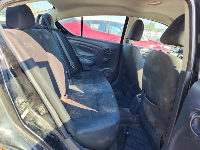 2013 Nissan Versa 1.6 s