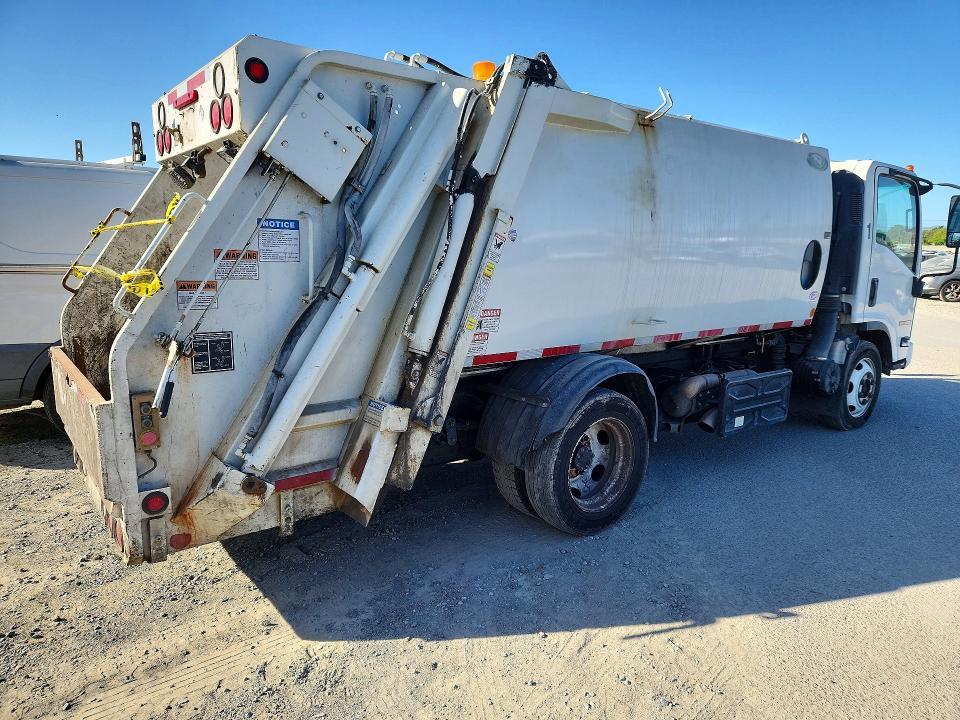 2017 Isuzu NRR Refuse Truck
