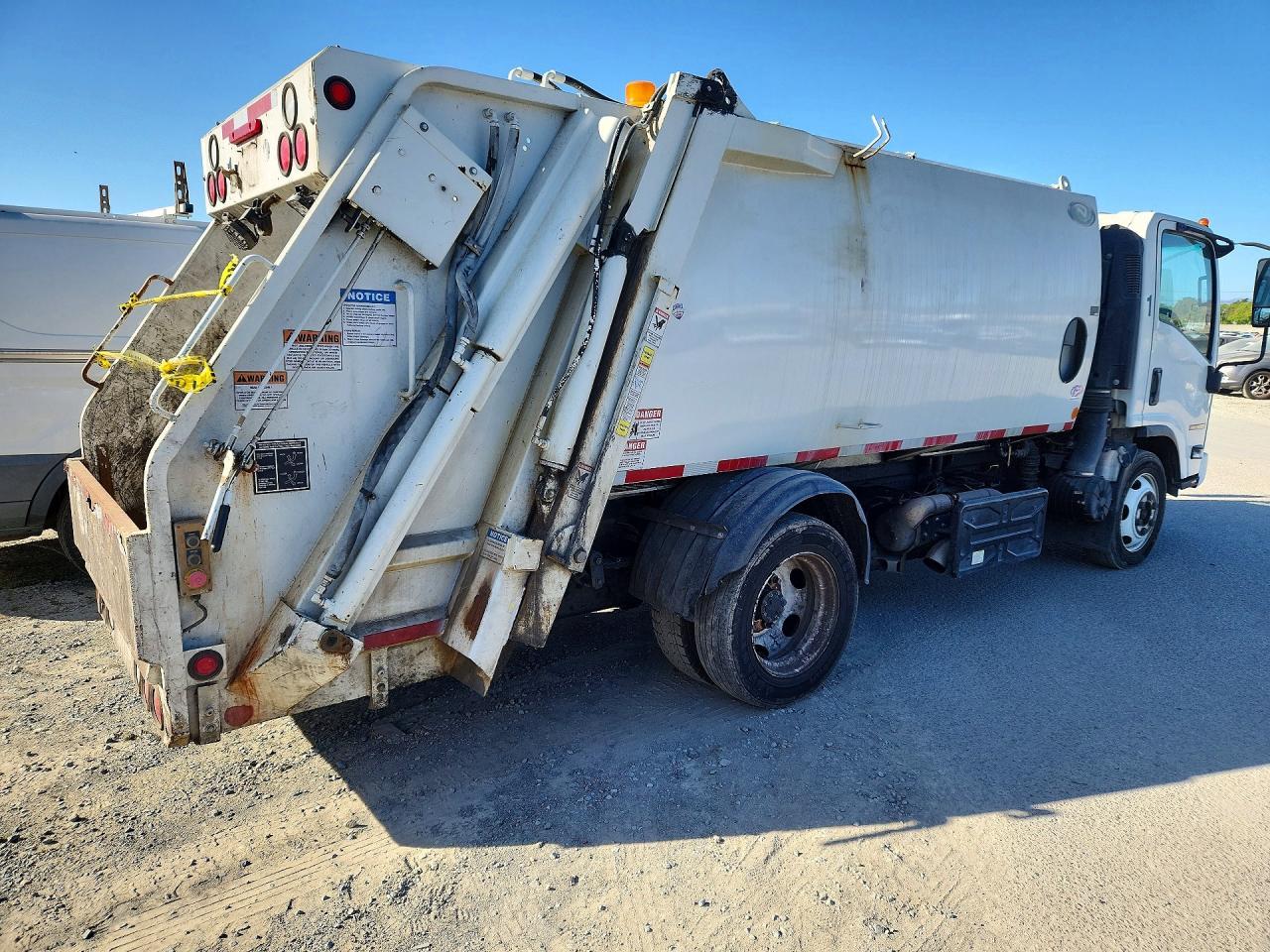 2017 Isuzu NRR Refuse Truck