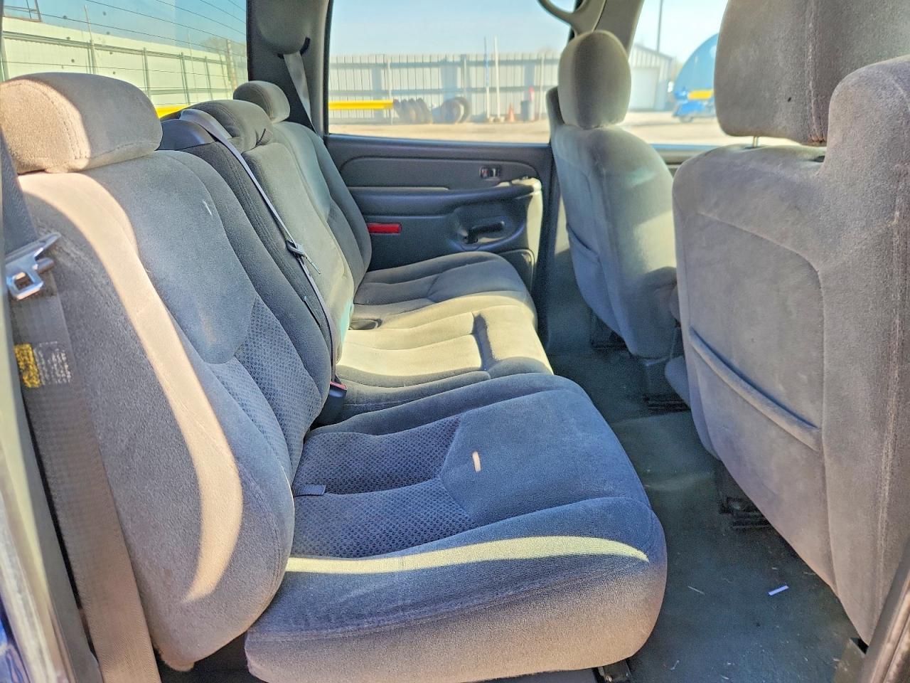 2004 Chevrolet Silverado C1500