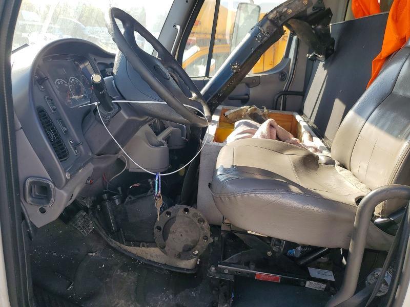 2009 Freightliner Business Class M2 Refrigerated BOX Truck