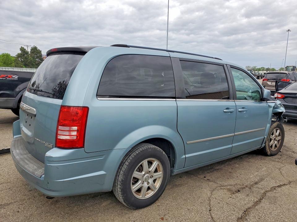 2010 Chrysler Town & Country Touring