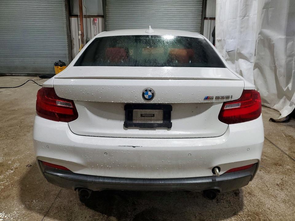 2016 BMW M235i