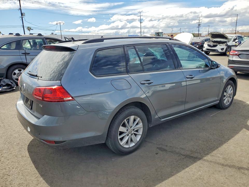 2016 Volkswagen Golf Sportwagen s