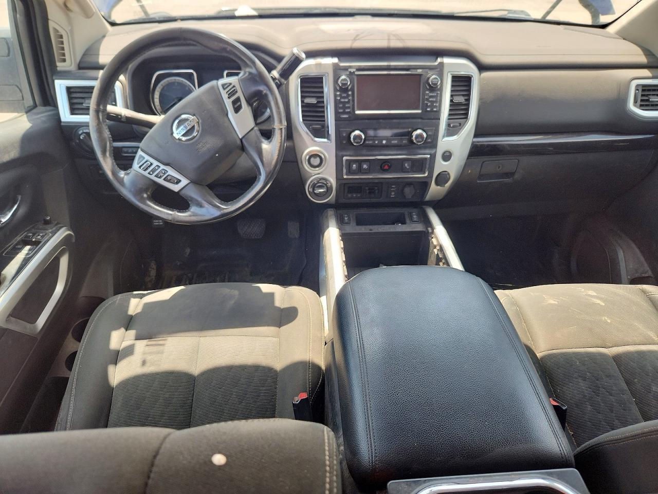 2017 Nissan Titan XD SV