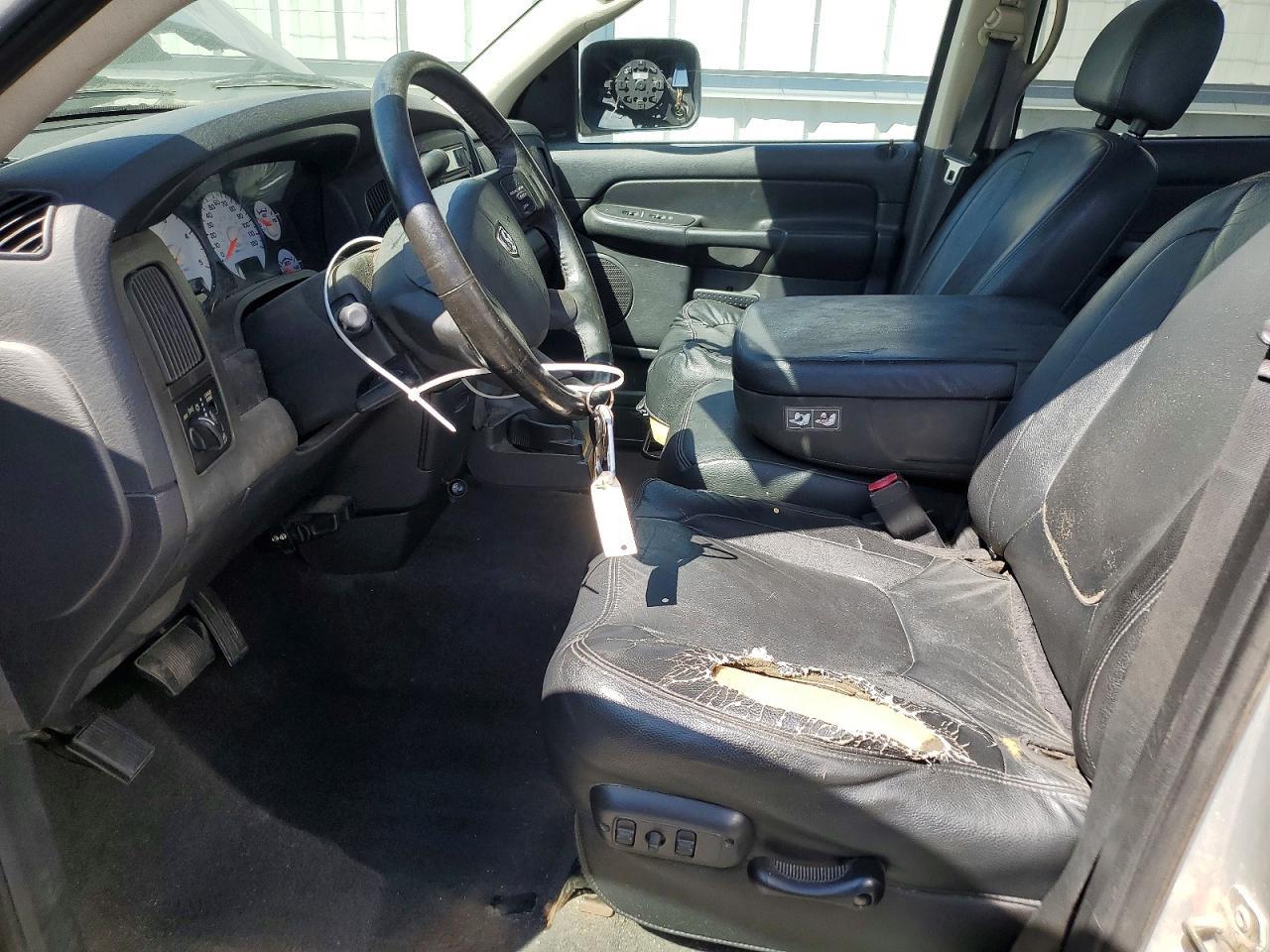 2005 Dodge RAM 2500 ST