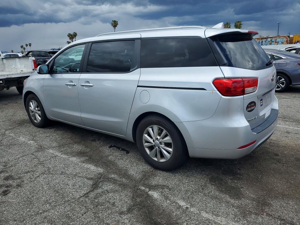 2015 KIA Sedona lx
