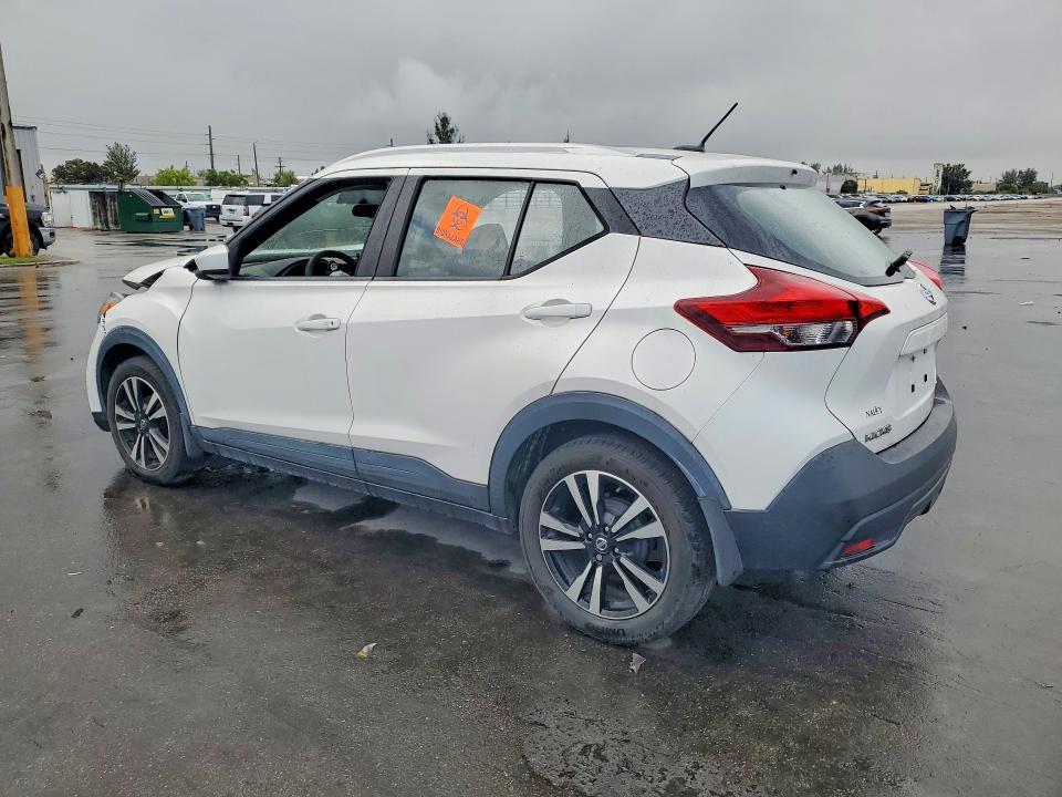 2018 Nissan Kicks sv