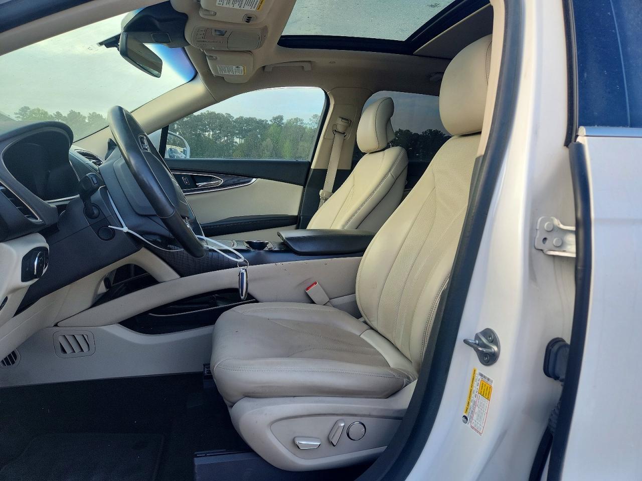 2019 Lincoln Nautilus Reserve