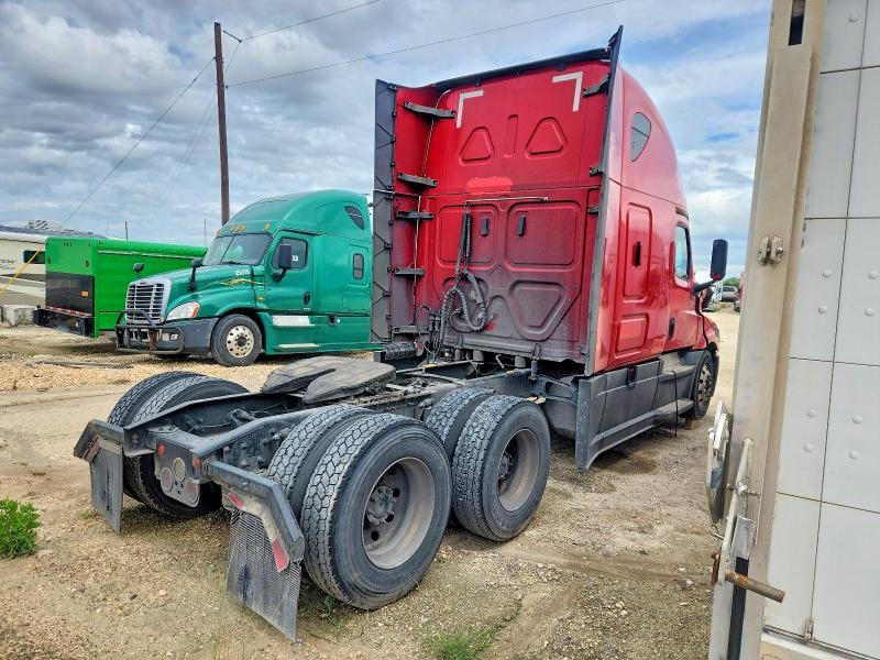2020 Freightliner Cascadia 126 Semi Truck