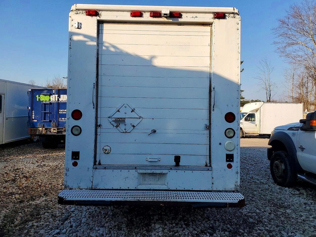 2001 Freightliner MT45 Chassis Delivery Truck