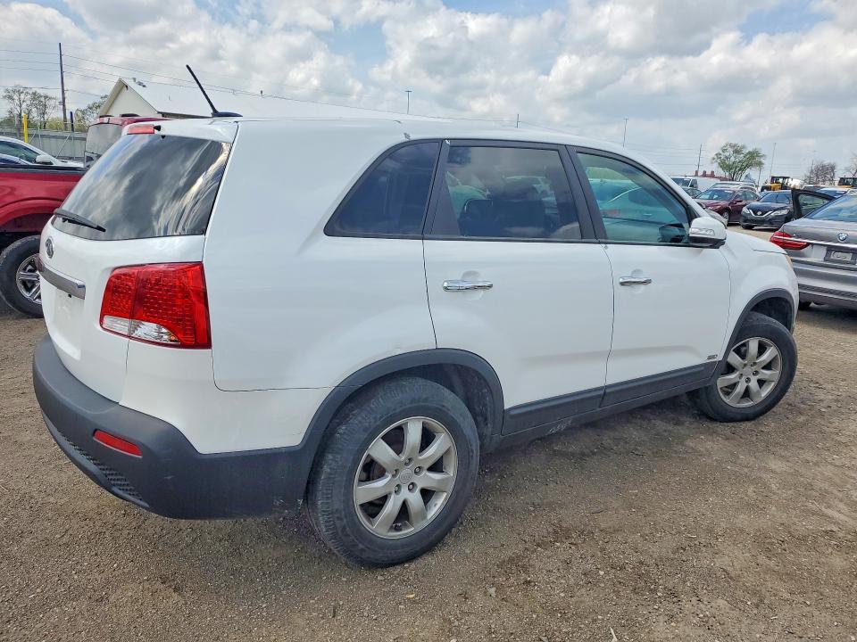 2011 KIA Sorento lx