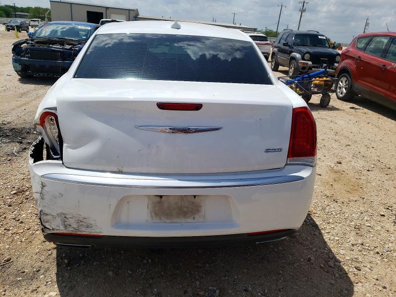 2017 Chrysler 300 Limited