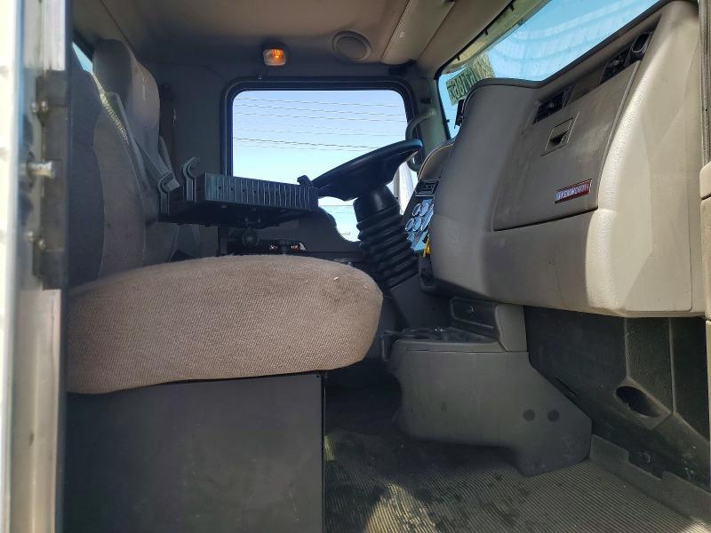 2018 Kenworth T370 Utility / Service Truck