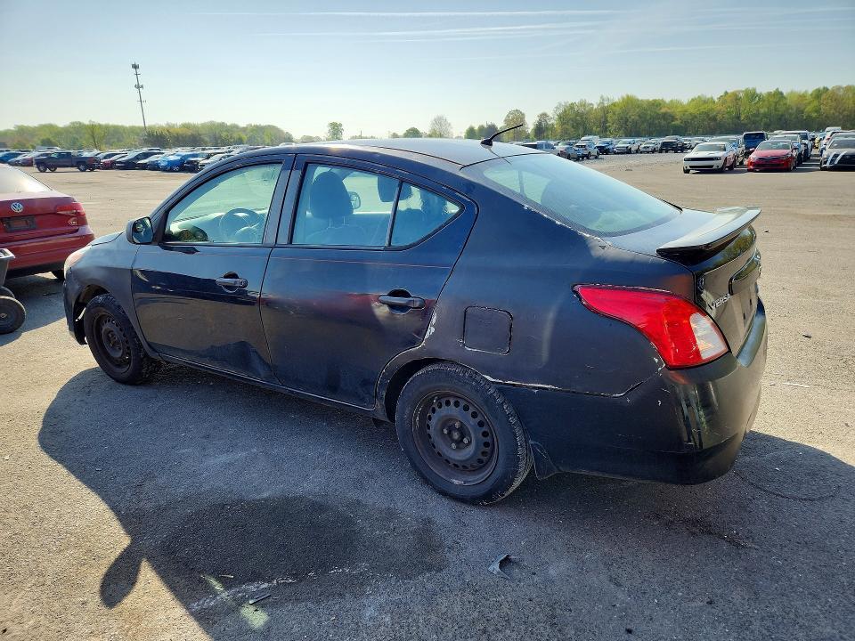 2013 Nissan Versa 1.6 s