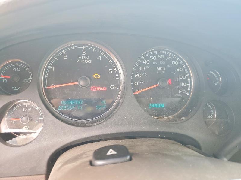 2011 Chevrolet Suburban C1500 ltz