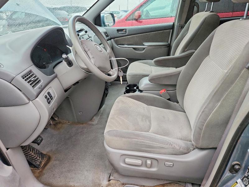 2007 Toyota Sienna ce 7-passenger