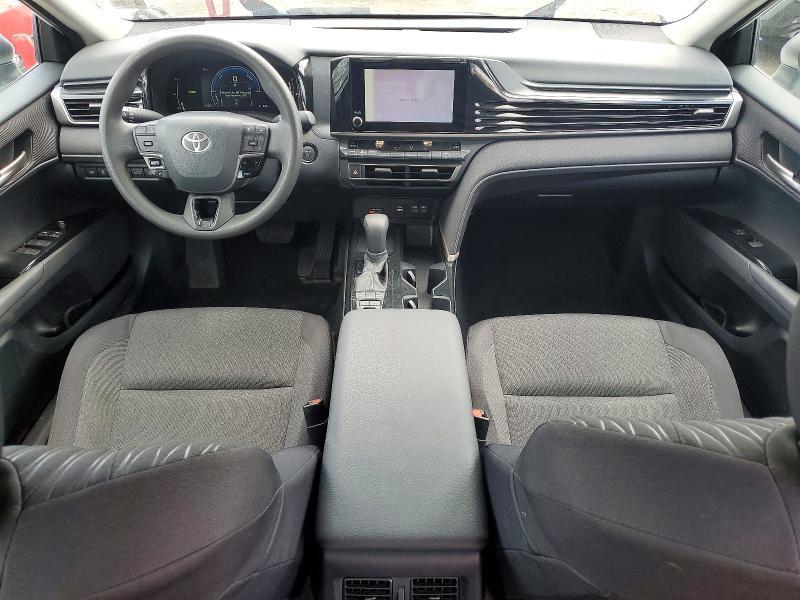 2025 Toyota Camry le