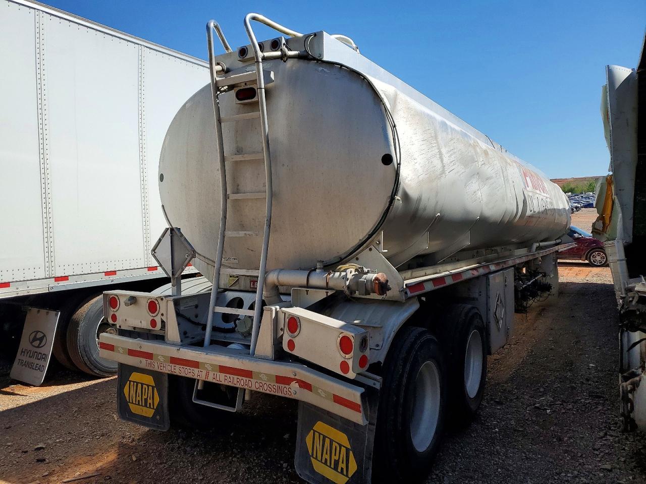 2014 LBT Fuel Tank Trailer