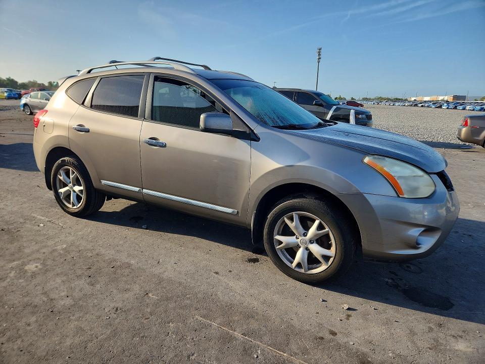 2011 Nissan Rogue s