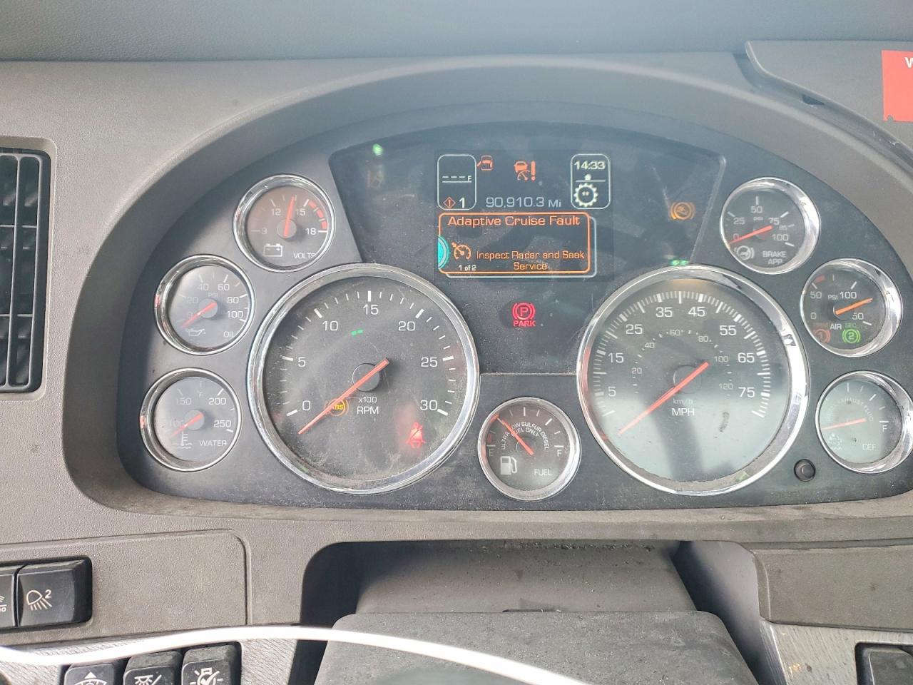 2016 Kenworth Construction T680