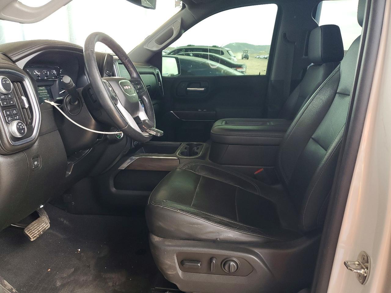 2020 GMC Sierra K1500 SLT