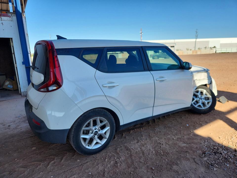 2022 KIA Soul lx