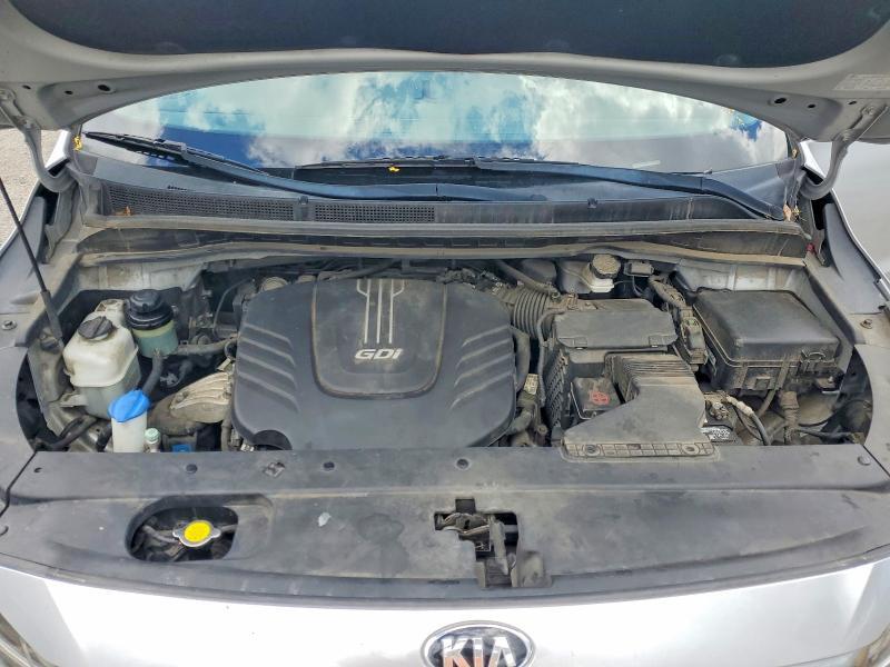 2015 KIA Sedona lx