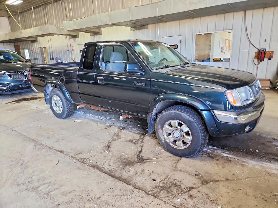 1999 Nissan Frontier XE-V6