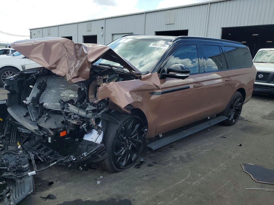 2025 Lincoln Navigator l Black Label