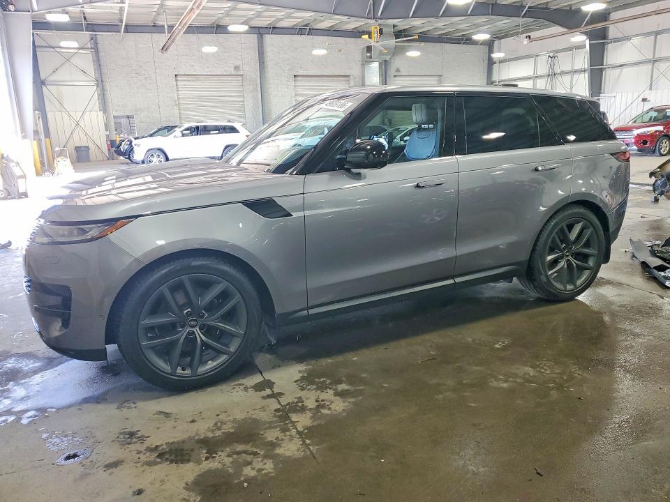 2025 Land Rover Range Rover Sport se