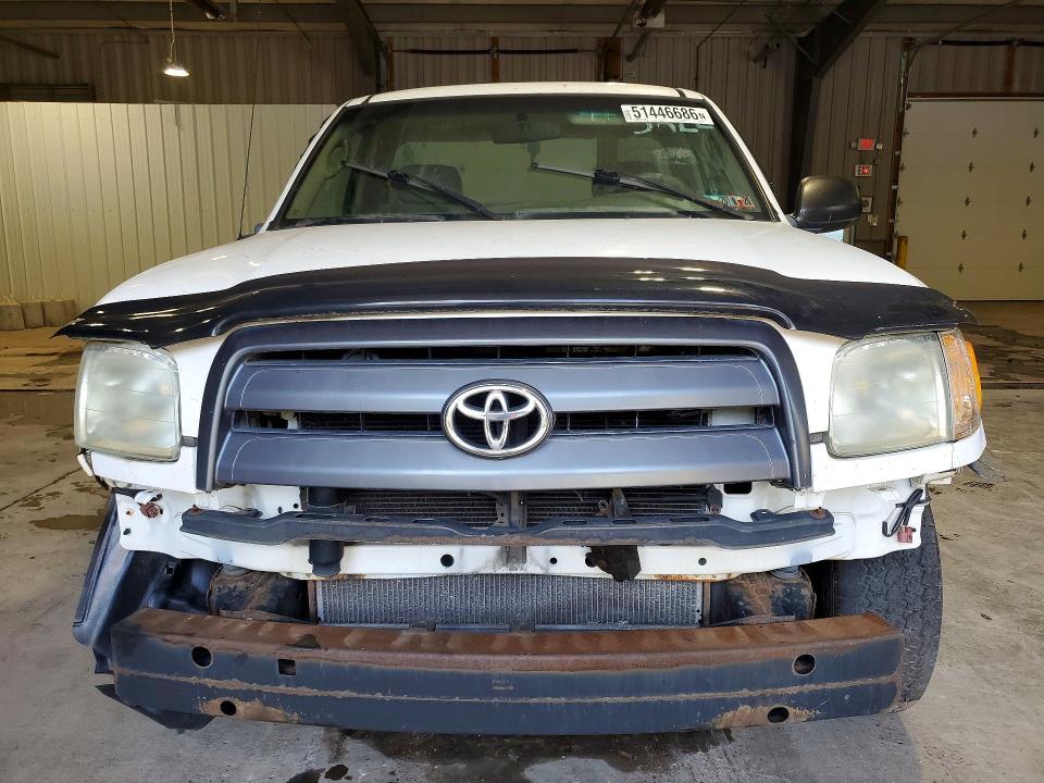 2003 Toyota Tundra Base