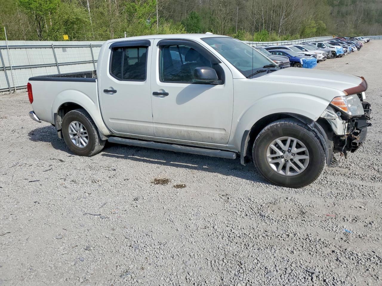 2015 Nissan Frontier S