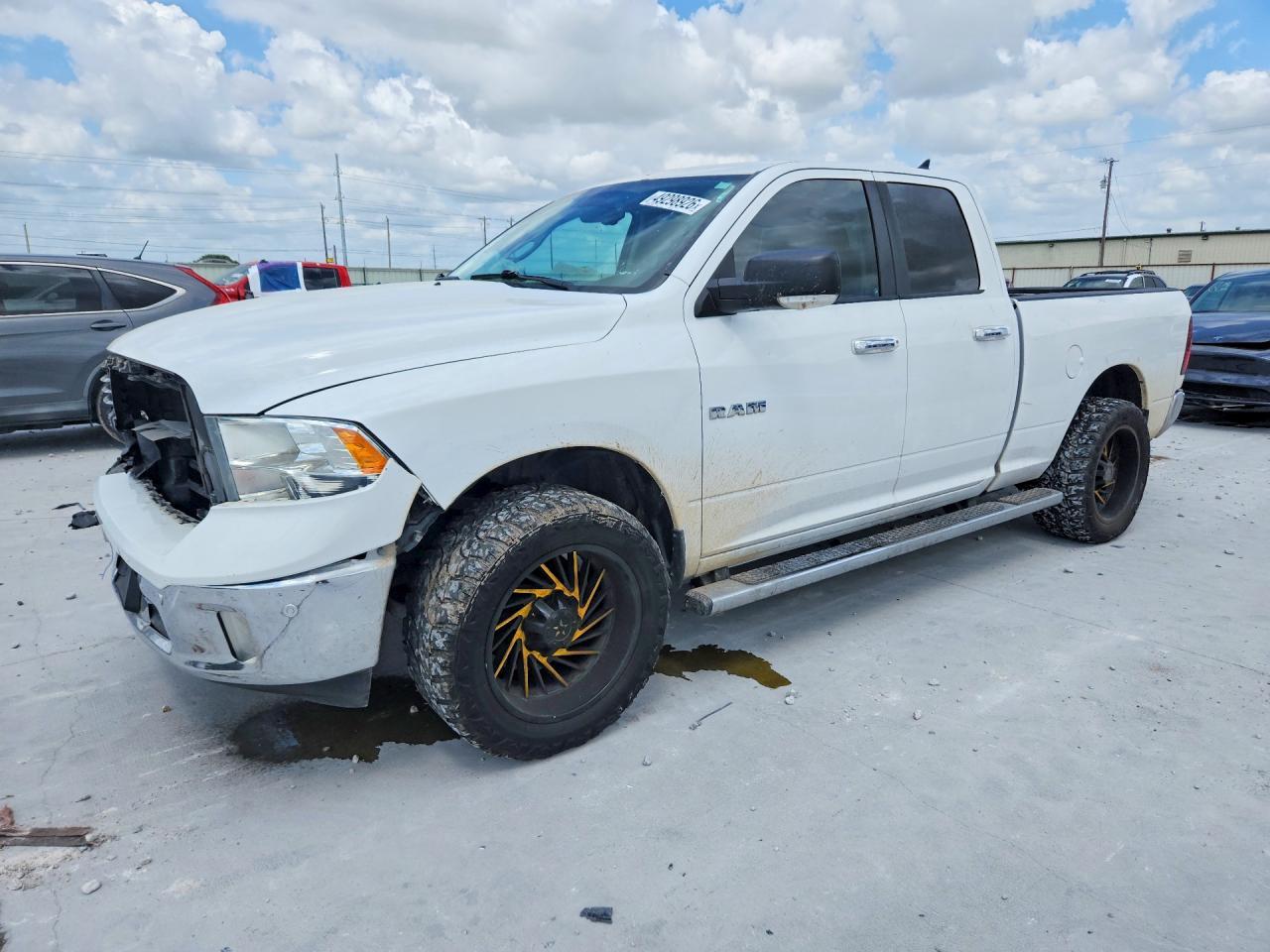 2015 Dodge RAM 1500 SLT