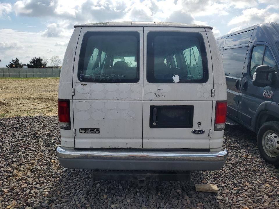 1999 Ford Econoline E350 Super Duty Wagon
