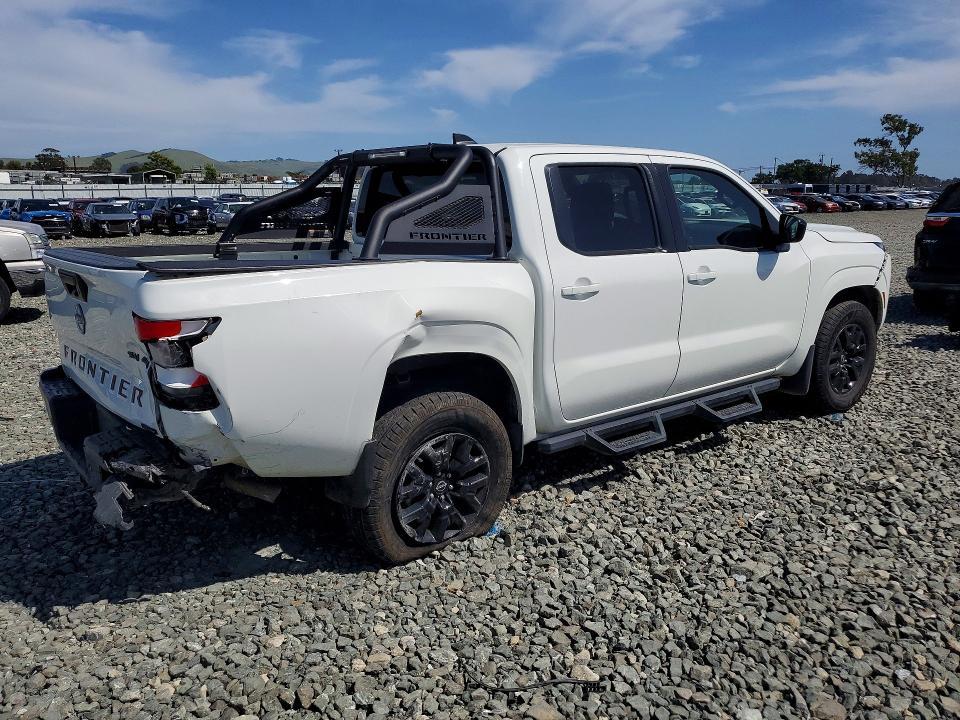 2023 Nissan Frontier SV