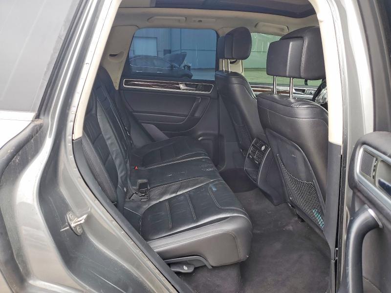 2015 Volkswagen Touareg V6