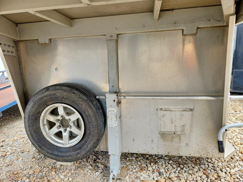 2020 Sundowner Horse Trailer