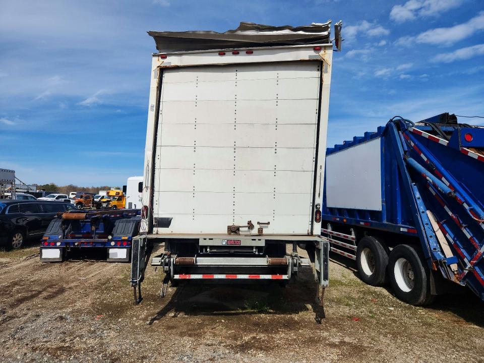 2020 International MV607 BOX Truck